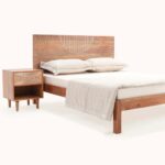 Handcrafted Antique Hand Design Bed - Image 3