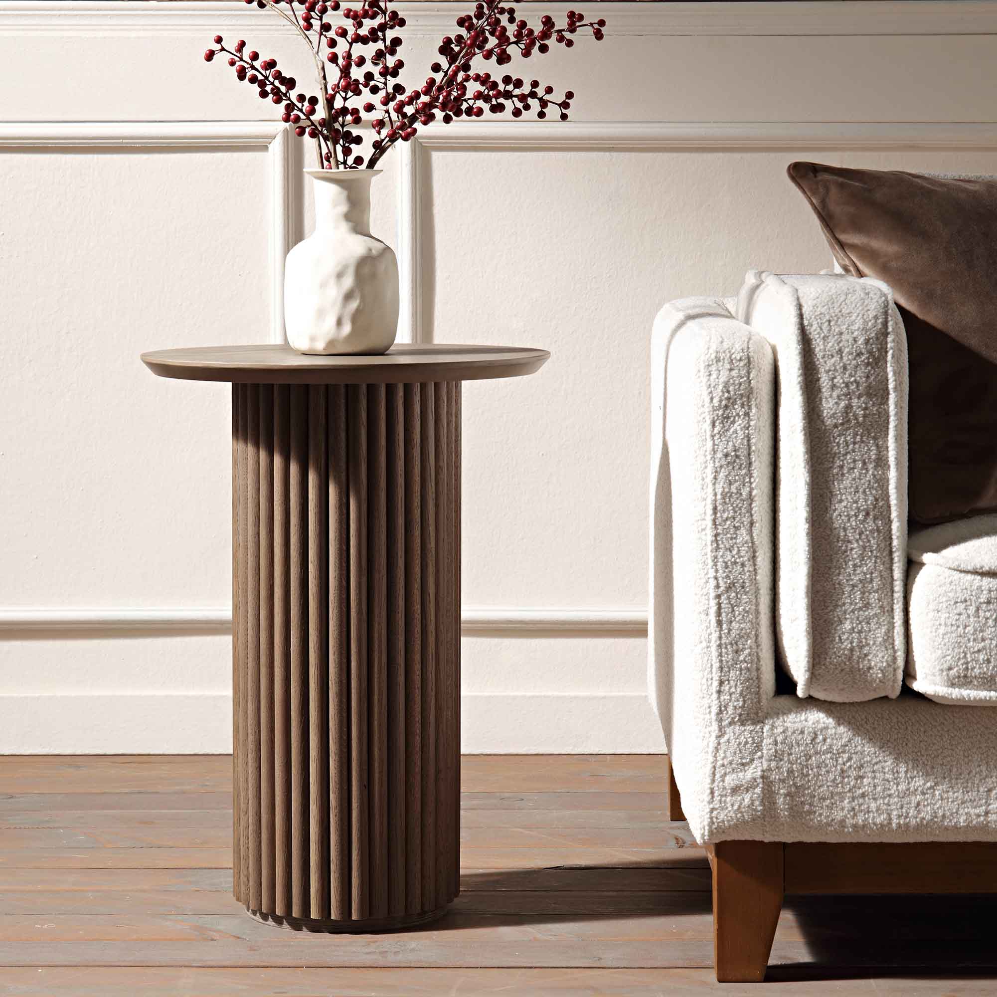 BSD-139-SILK_main.jpg Maru Oak Round Side Table - Image 1